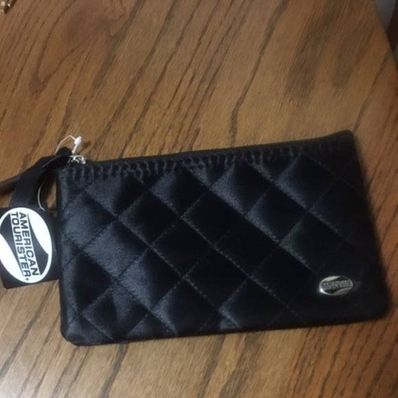 NWT American Tourister Cosmetic Bag *Great Gift - Picture 1 of 5